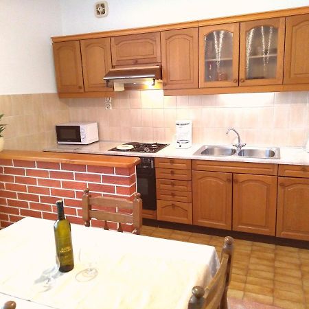 Apartment Nila Сали Екстериор снимка