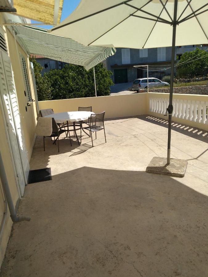 Apartment Nila Сали Екстериор снимка