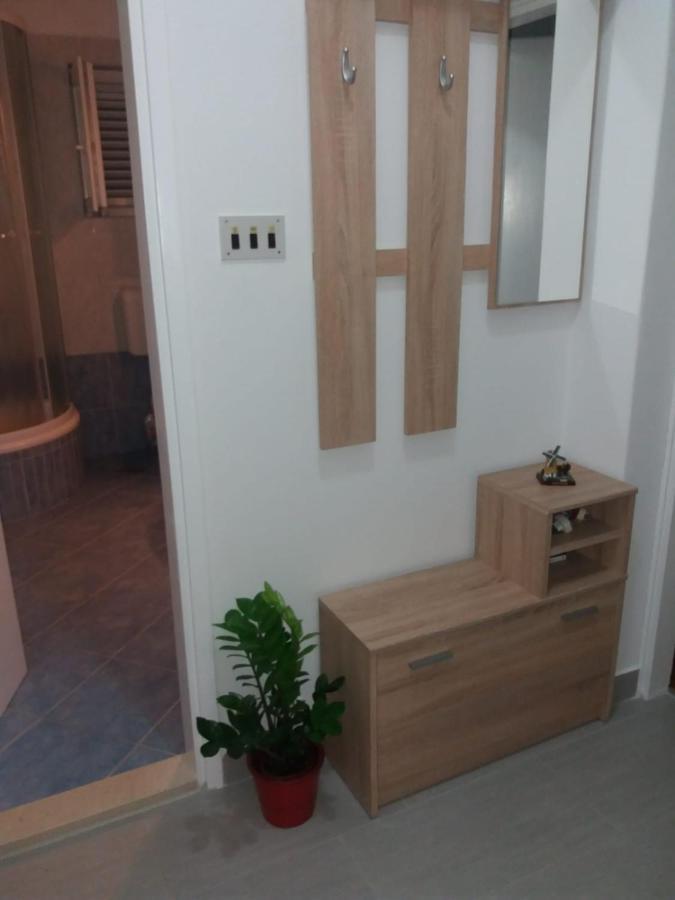 Apartment Nila Сали Екстериор снимка